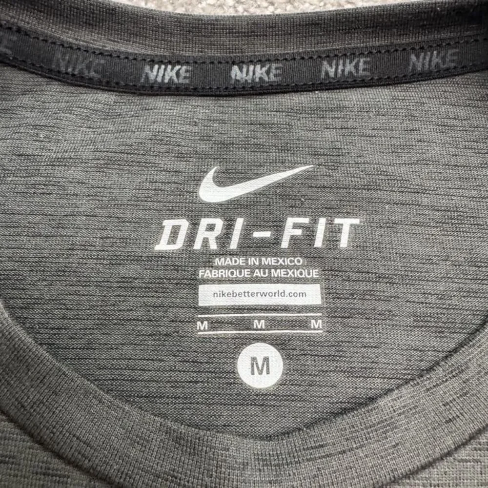Nike Dri-Fit Active T-Shirt Mens Medium Gray Short Sleeve Crew Neck Athletic Tee